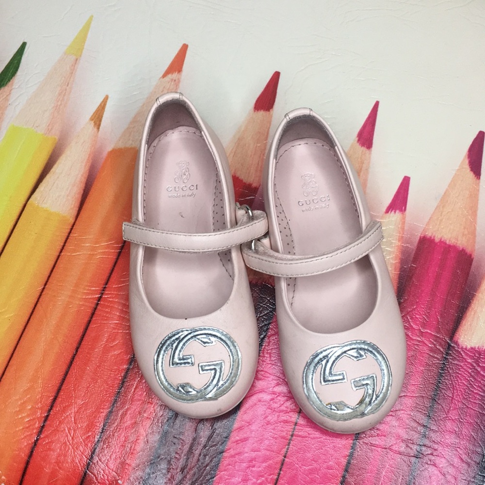 AUTHENTIC GUCCI KIDS STRAP FLATS!!